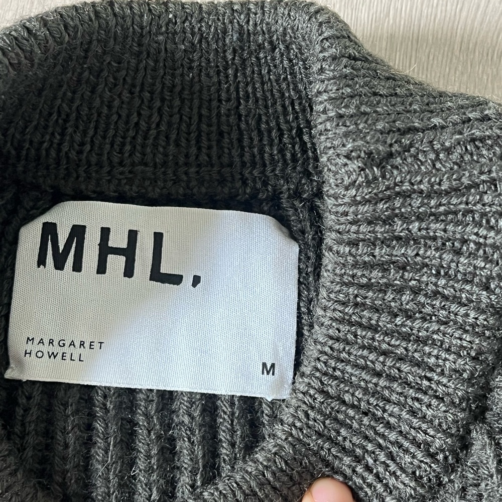 MHL sweater - Picture 2 of 10